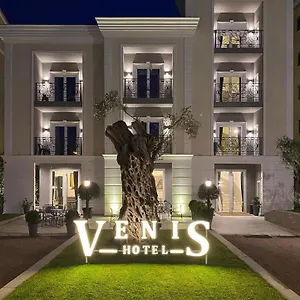 Venis 4*, Tirana Albanië